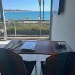 Vue Et Devant La Parking Marindore Bandol