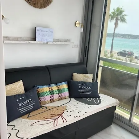 Vue Et A 20m De La Avec Parking Marindore