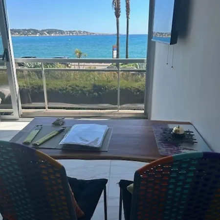 Vue Et A 20m De La Avec Parking Marindore Bandol